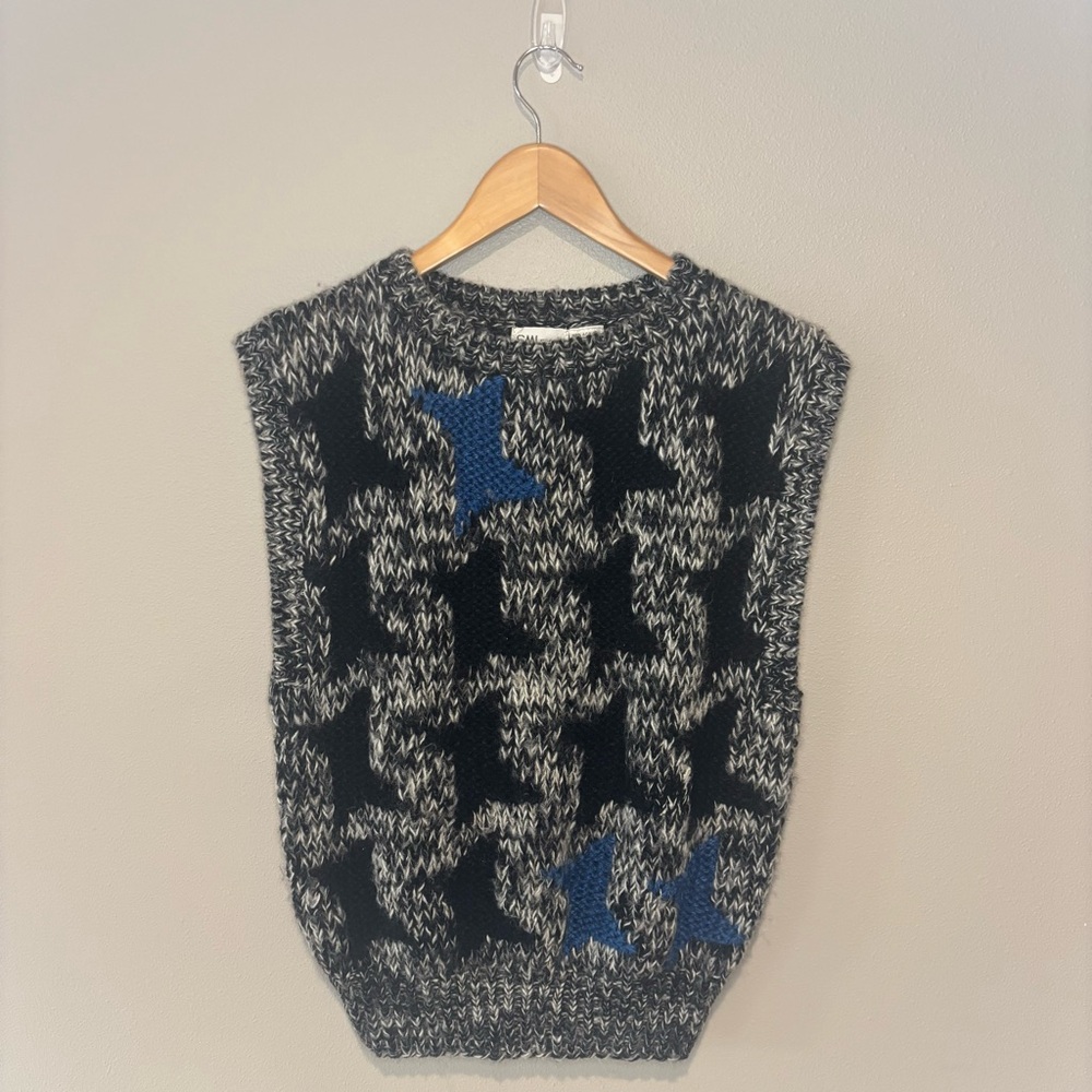 VINTAGE SML SPORT Hand Knit Sweat Vest Black Blue and Grey‎ Star Shapes Sz Large